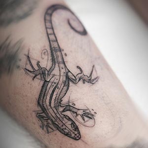 Salamander Tattoo von Tom's Tattoostudio in München