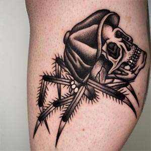 Spinne Tattoo von Tom's Tattoostudio in München